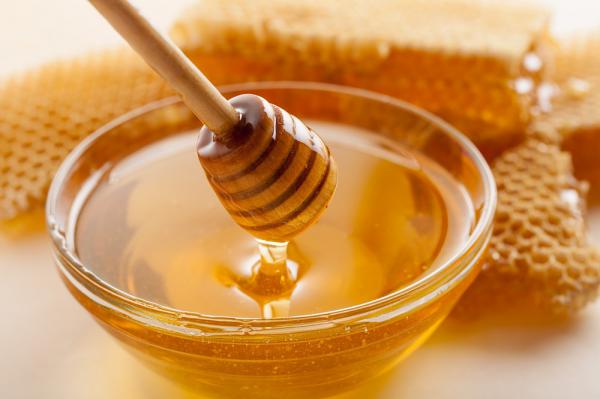 توزیع عسل طبیعی چهل گیاه در داخل کشور