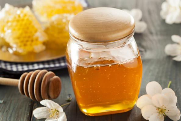 روش تهیه عسل طبیعی چهل گیاه