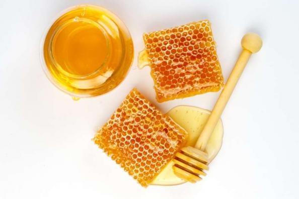 راهنمای خرید عسل طبیعی گز انگبین